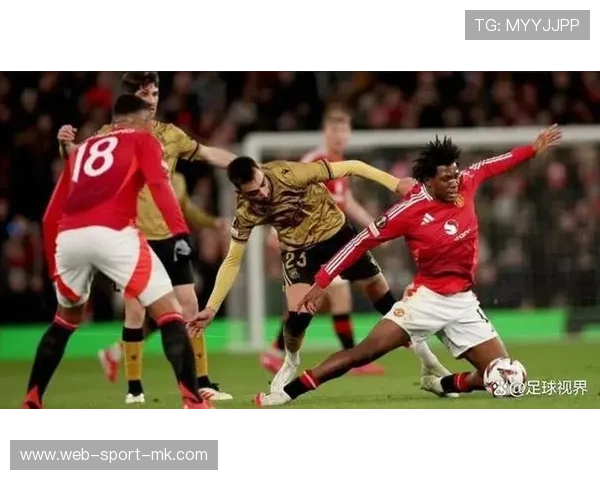 曼联高层密集会谈，冬窗策略逐步明朗，曼联高层人员