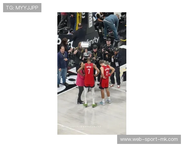 火箭全员低迷，杜兰特8失误谢泼德防守黑洞，马刺一场顶两场用！