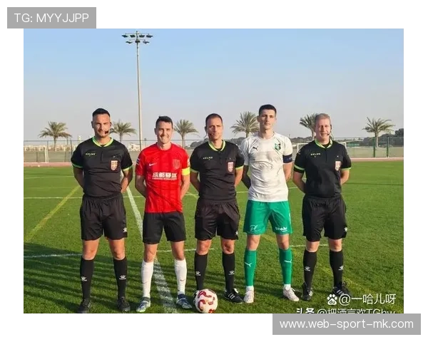 费利佩接罗慕洛传中头球破网，成都蓉城2比0击败对手