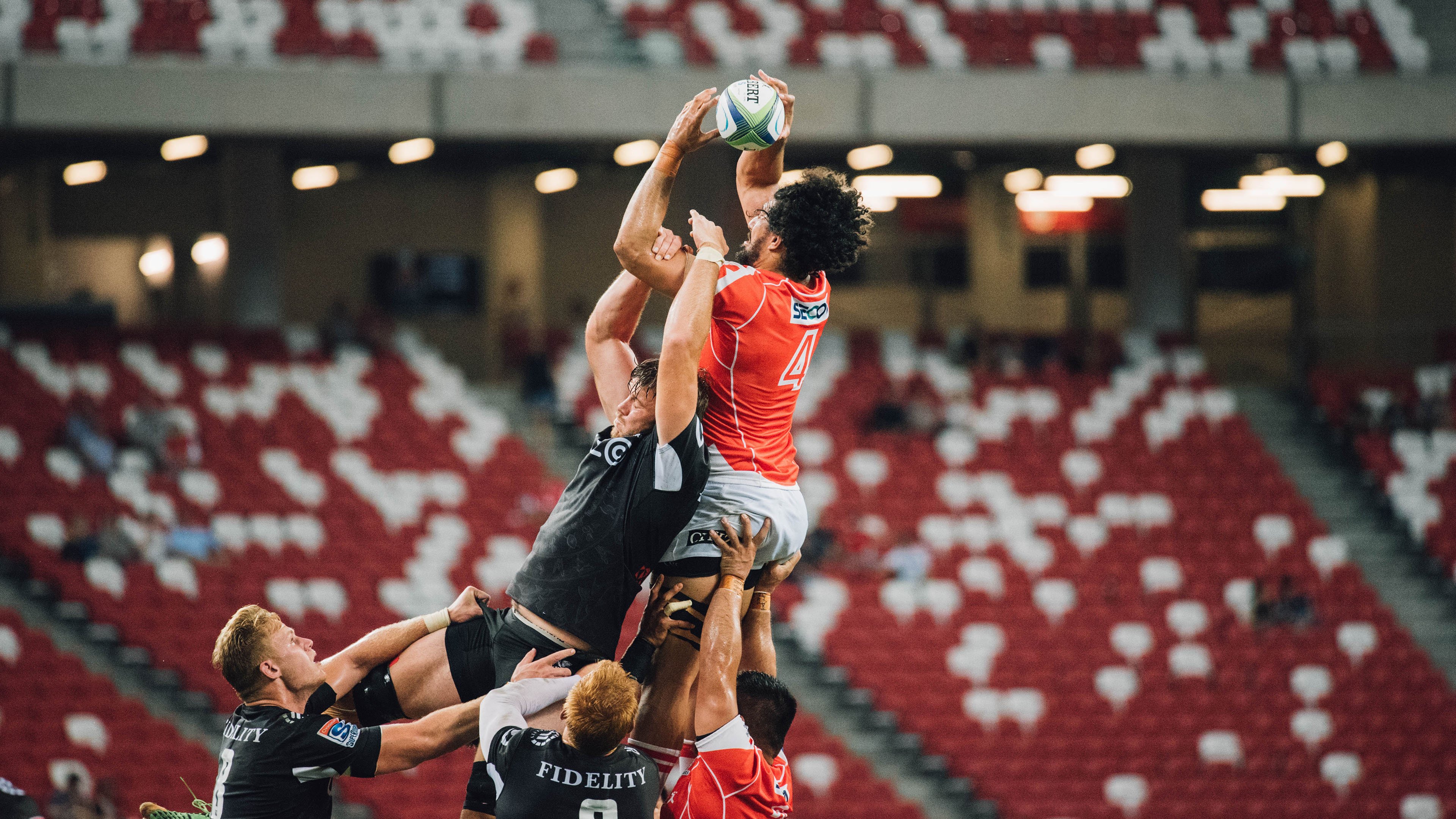 三年滑行段对比：中方控制更精准